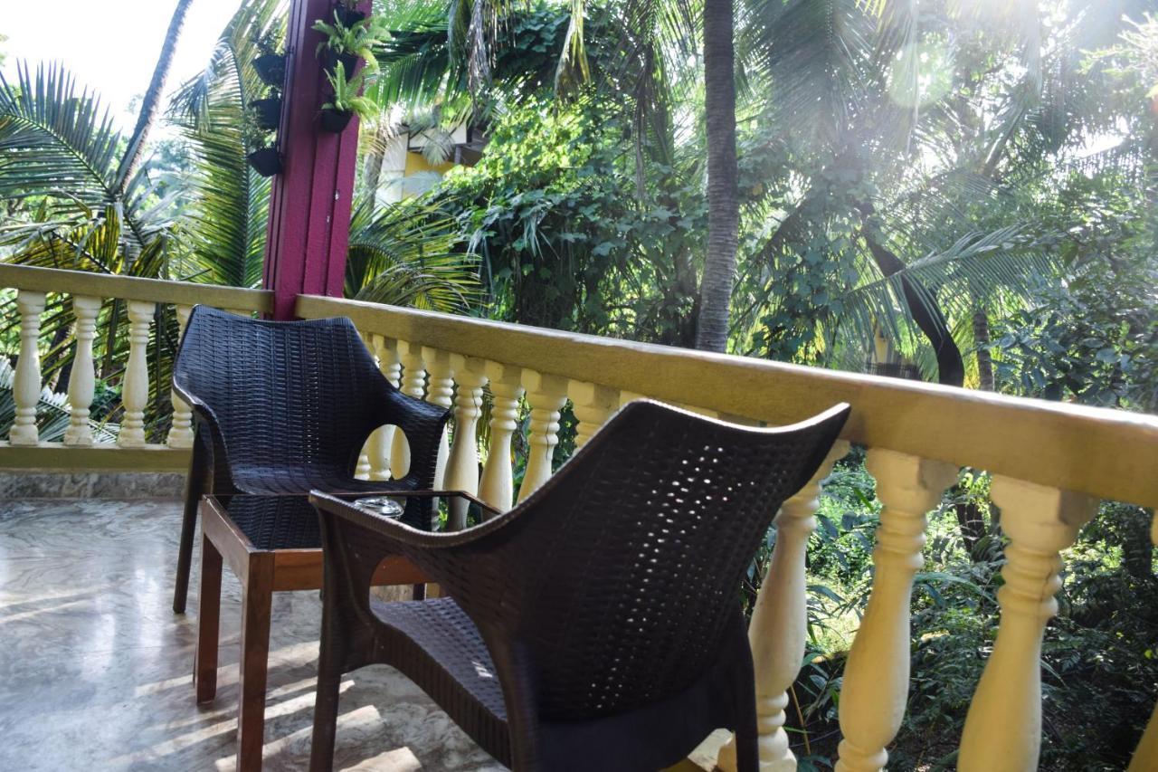 Laligurasvilla Beachside Escape - 100M To Beach 坎多林 外观 照片