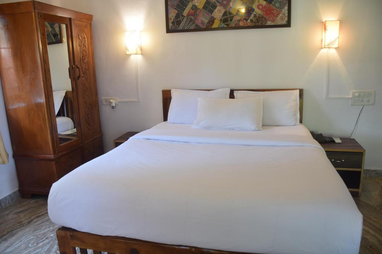 Laligurasvilla Beachside Escape - 100M To Beach 坎多林 外观 照片