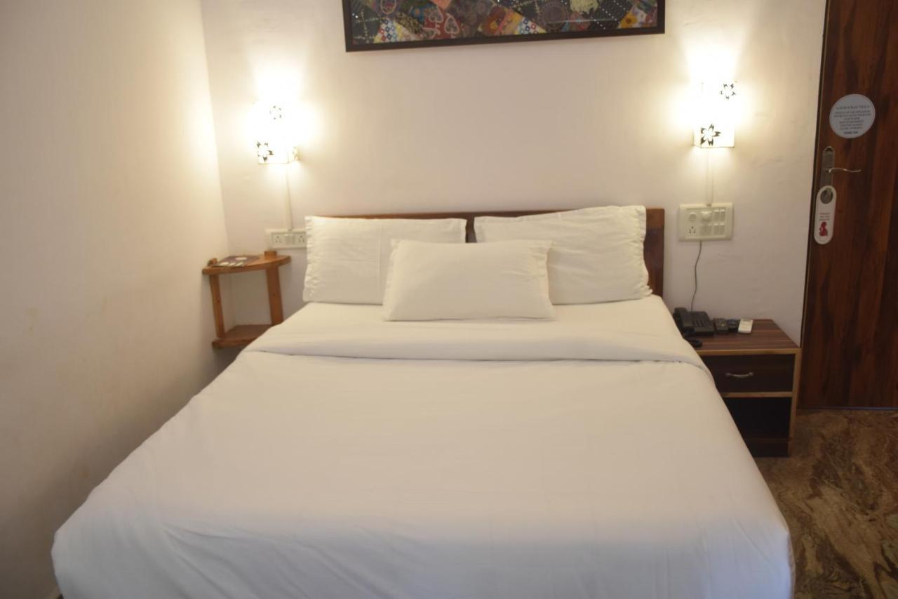 Laligurasvilla Beachside Escape - 100M To Beach 坎多林 外观 照片
