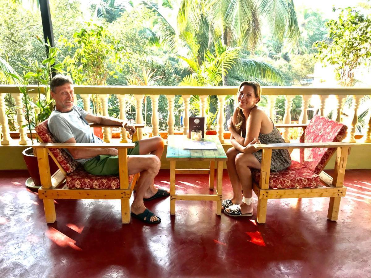 Laligurasvilla Beachside Escape - 100M To Beach 坎多林 外观 照片
